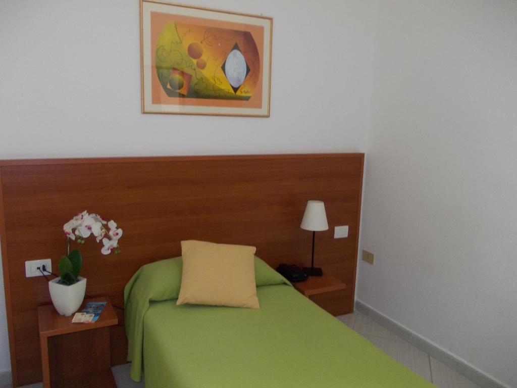Hotel Solaria Rodi Garganico Zewnętrze zdjęcie