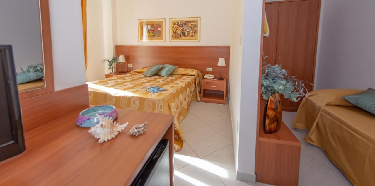 Hotel Solaria Rodi Garganico Zewnętrze zdjęcie