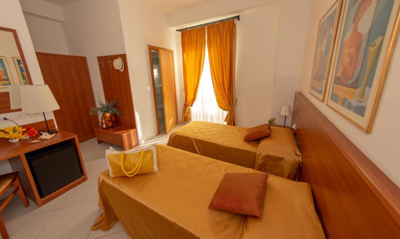 Hotel Solaria Rodi Garganico Zewnętrze zdjęcie